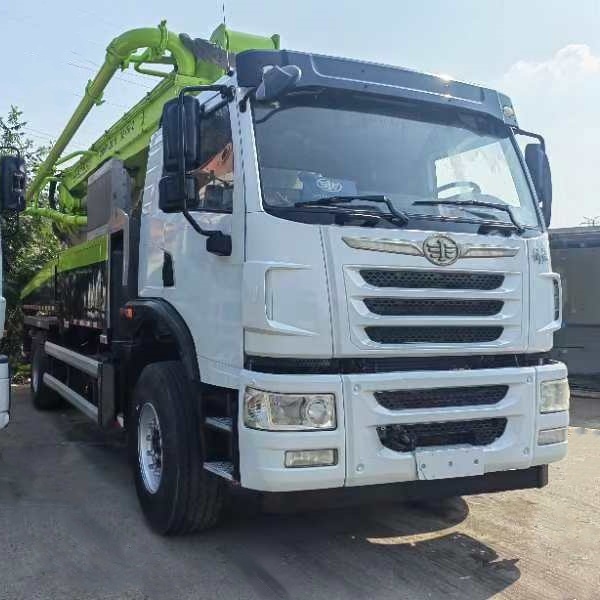 Zoomlion Concrete Pump Truck 37m