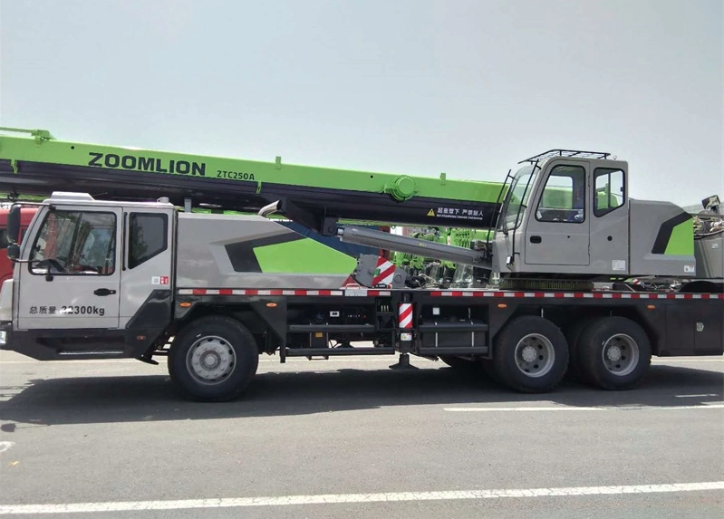 ZOOMLION Truck Crane 25T