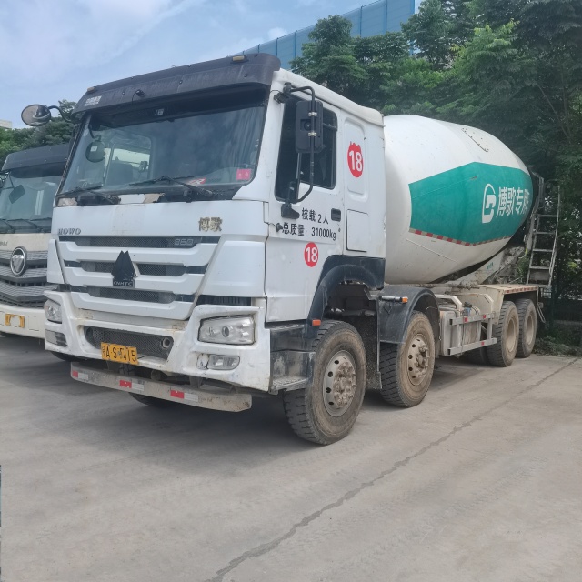 HOWO Concrete Mixer Truck 20cbm