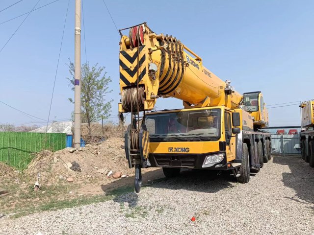 XCMG Truck Crane 180T