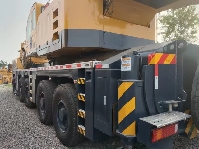 XCMG Truck Crane 180T