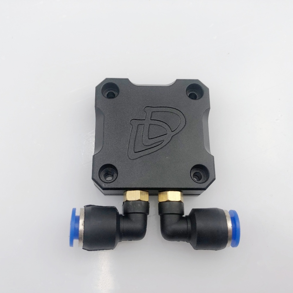 Funssor 1Set NEMA17 Stepper Motor Dual Endcap Watercooling  Design By DerrickDarrell NEMA17 Motor Liquid Cooler