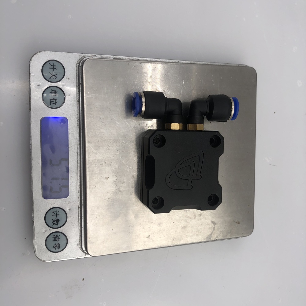 Funssor 1Set NEMA17 Stepper Motor Dual Endcap Watercooling  Design By DerrickDarrell NEMA17 Motor Liquid Cooler