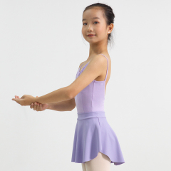 knitted cloth round skirts in the shape of  lotus leaves
