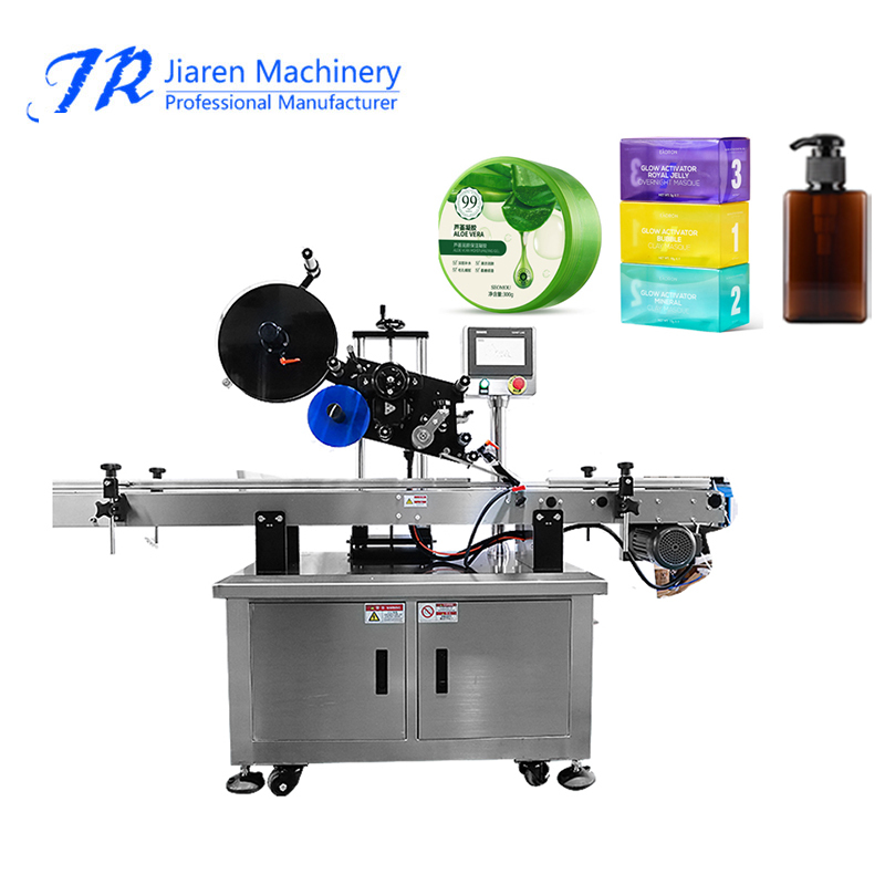 Fully automatic flat labeling machine