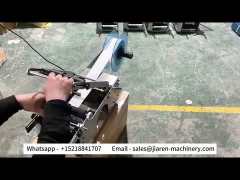 Round bottle labeling machine