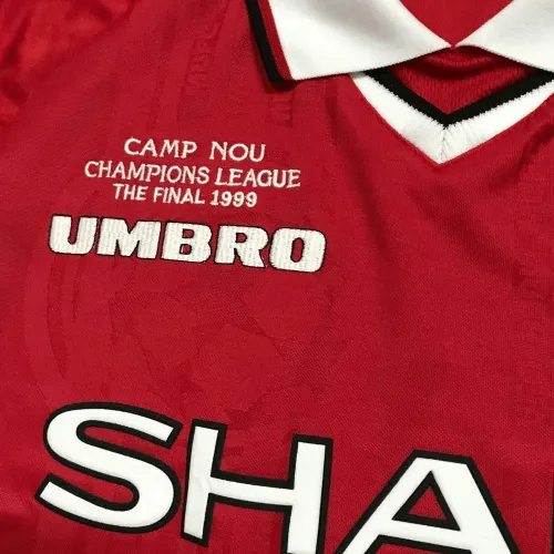 Retro Manchester United 99-00 Home Jersey