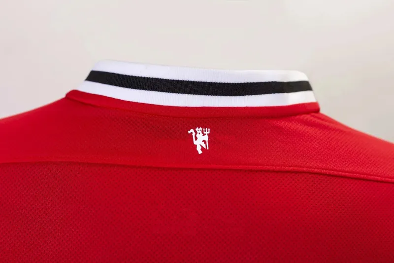 Retro Manchester United 11-12 Home Jersey
