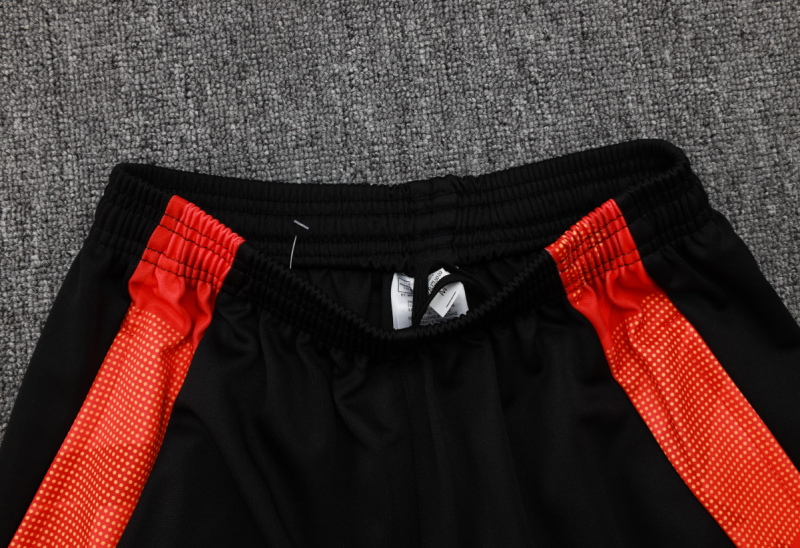 24-25 Bayern Munich Zipper Training Kit