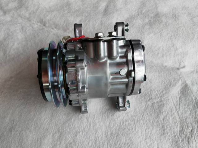 7B10 1A 115MM R134a for Komatsu Excavator