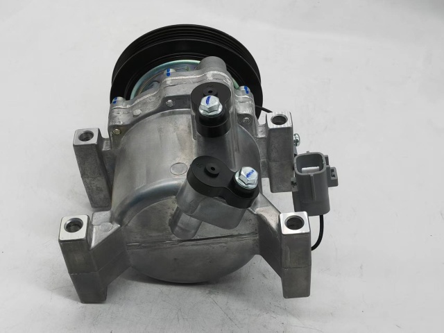 For Toyota Corolla E12 2.0