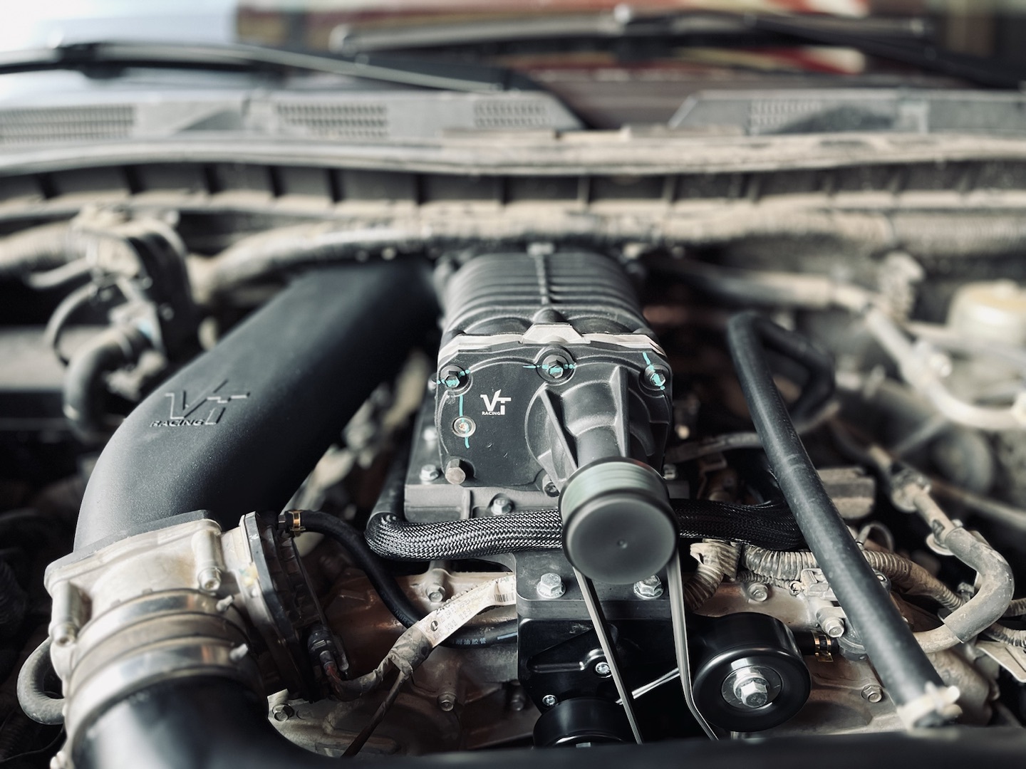 Nissan Patrol/Navara 4.0L VQ40 VT Supercharger kit