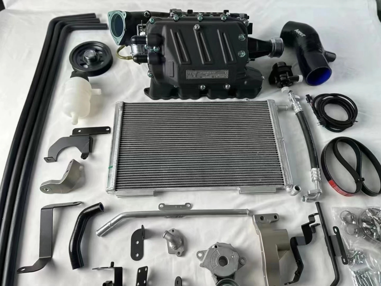 Toyota Sienna 2.5L Hybrid VT Supercharger Kit