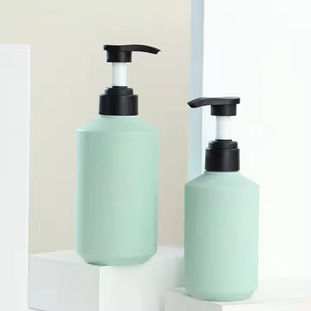 Luxury Green Shampoo and Conditioner Bottles