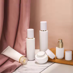 cosmetic packaging set glass lotion bottle