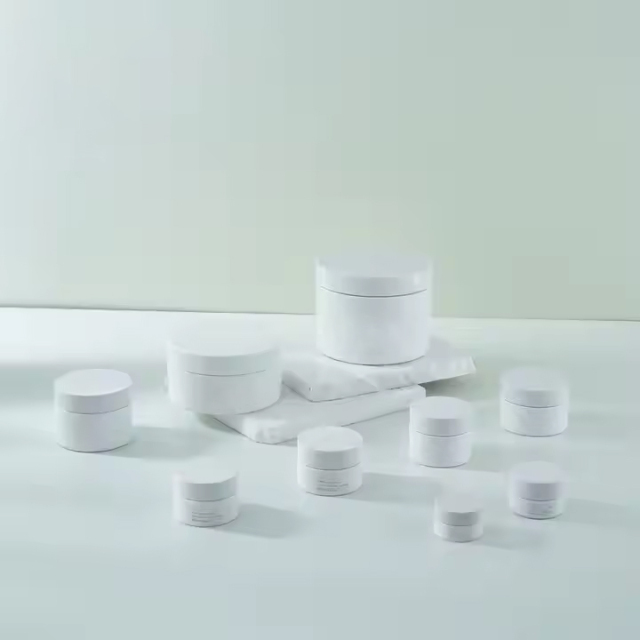 White Thick Wall Cream Jar Body Scrub Cosmetic Container