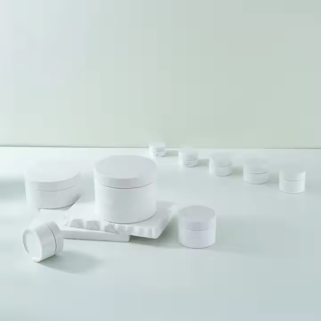 White Thick Wall Cream Jar Body Scrub Cosmetic Container