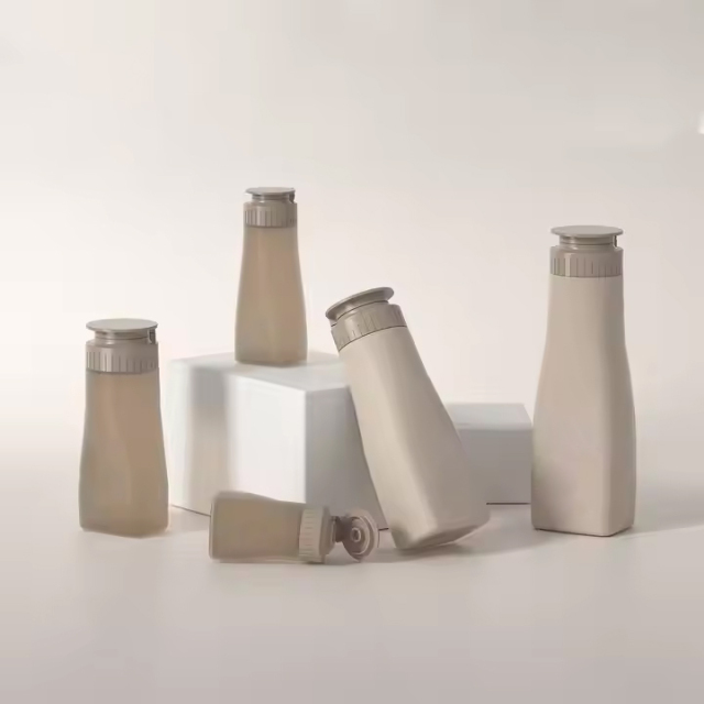 Cosmetic Packaging Containers PE Tube Customize Squeeze Bottles