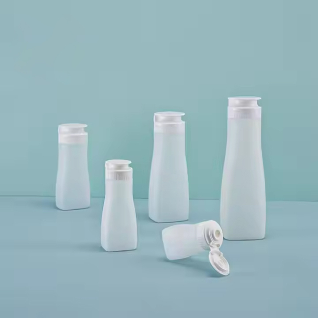 Cosmetic Packaging Containers PE Tube Customize Squeeze Bottles