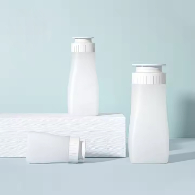Cosmetic Packaging Containers PE Tube Customize Squeeze Bottles