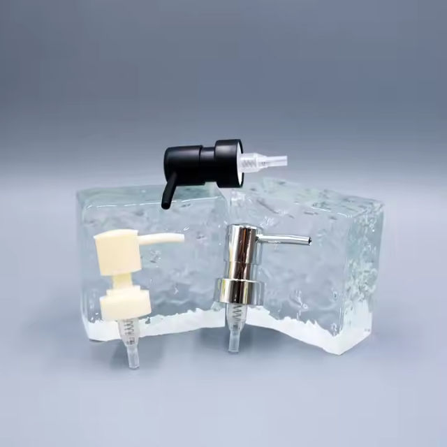High Quality 28/410 Shiny Silver Plastic Lotion Pump