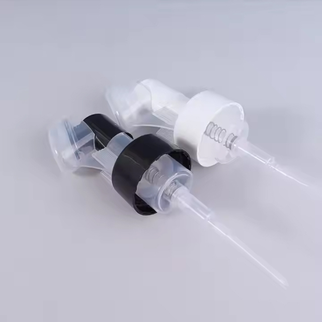 Plastic lotion face wash foam silicone brush pump head