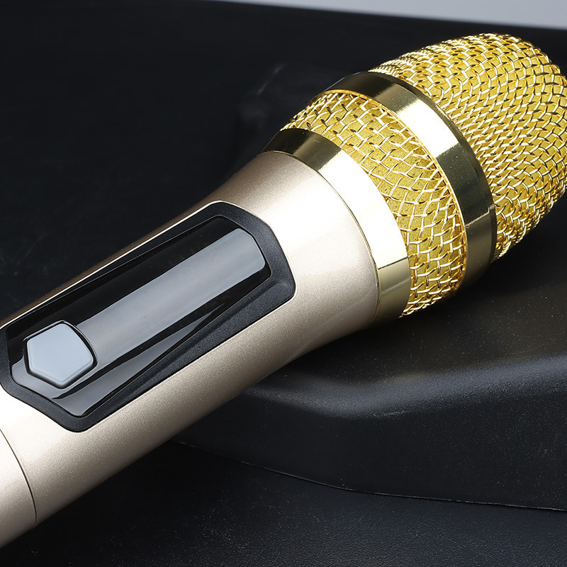 Handheld wireless microphone universal karaoke home audio outdoor square dance microphone drag two universal live sound card