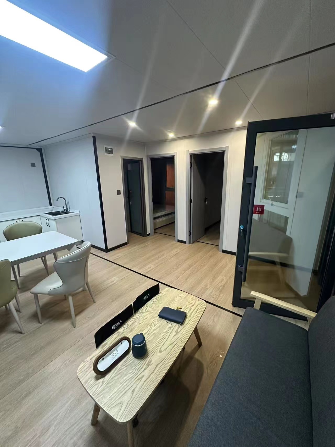 {Container house},{lcdalusteel.com},{Container house}