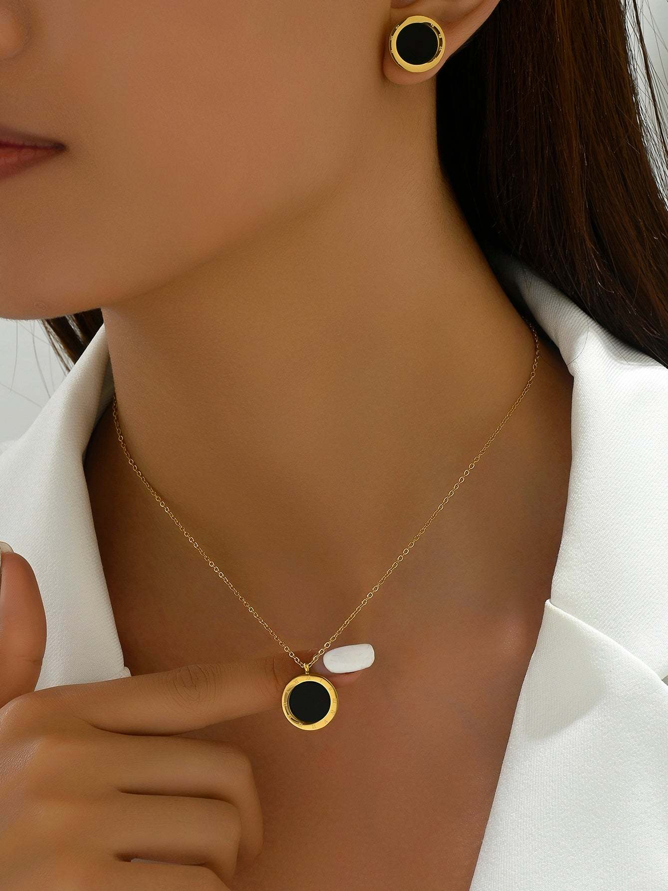 18K Gold Plated 三件套时尚个性简约锁骨项链高端创意轻奢首饰女款套装
