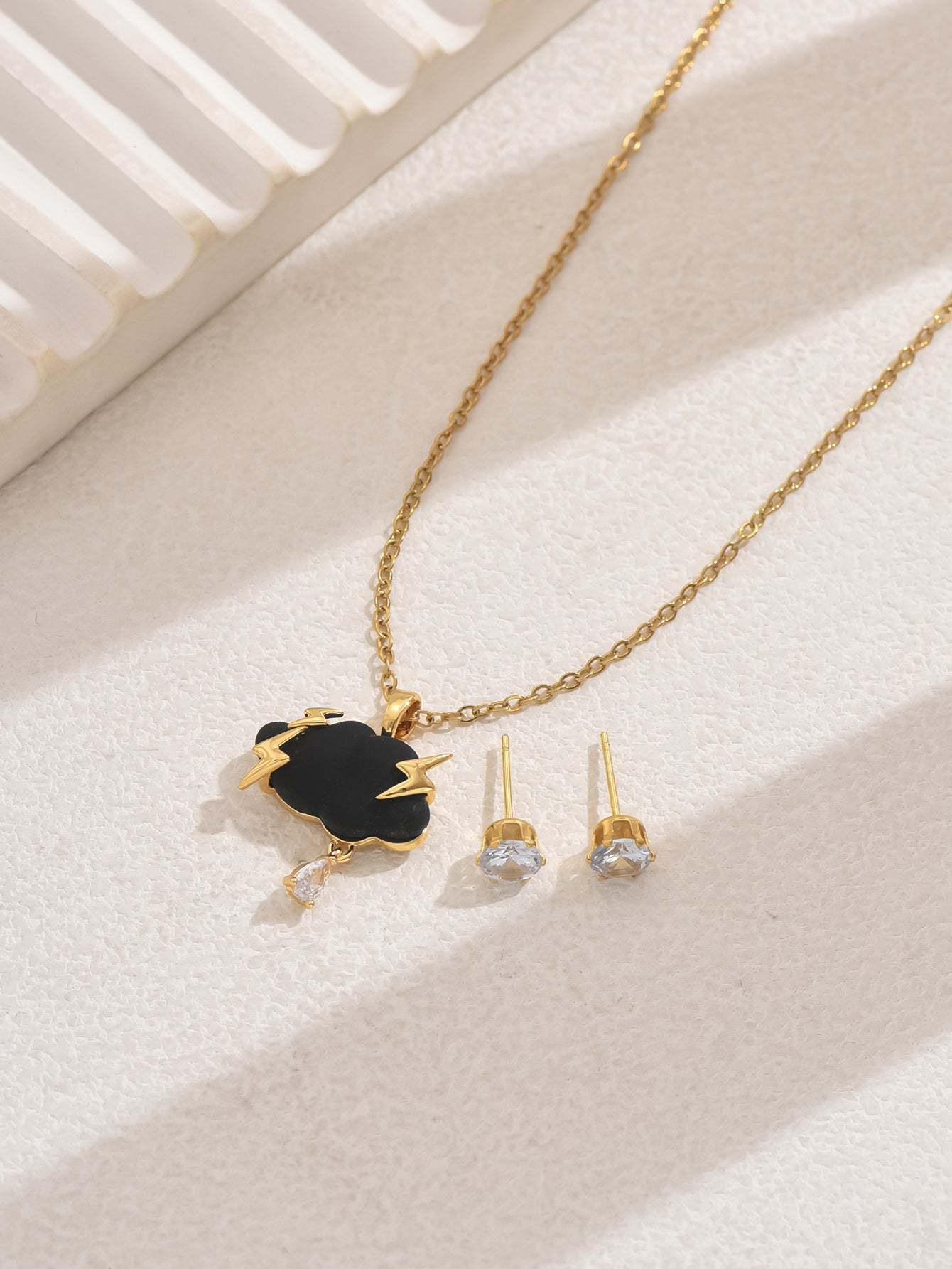 18K Gold Plated 三件套时尚个性百搭气质精美闪电云朵吊坠项链女款套装