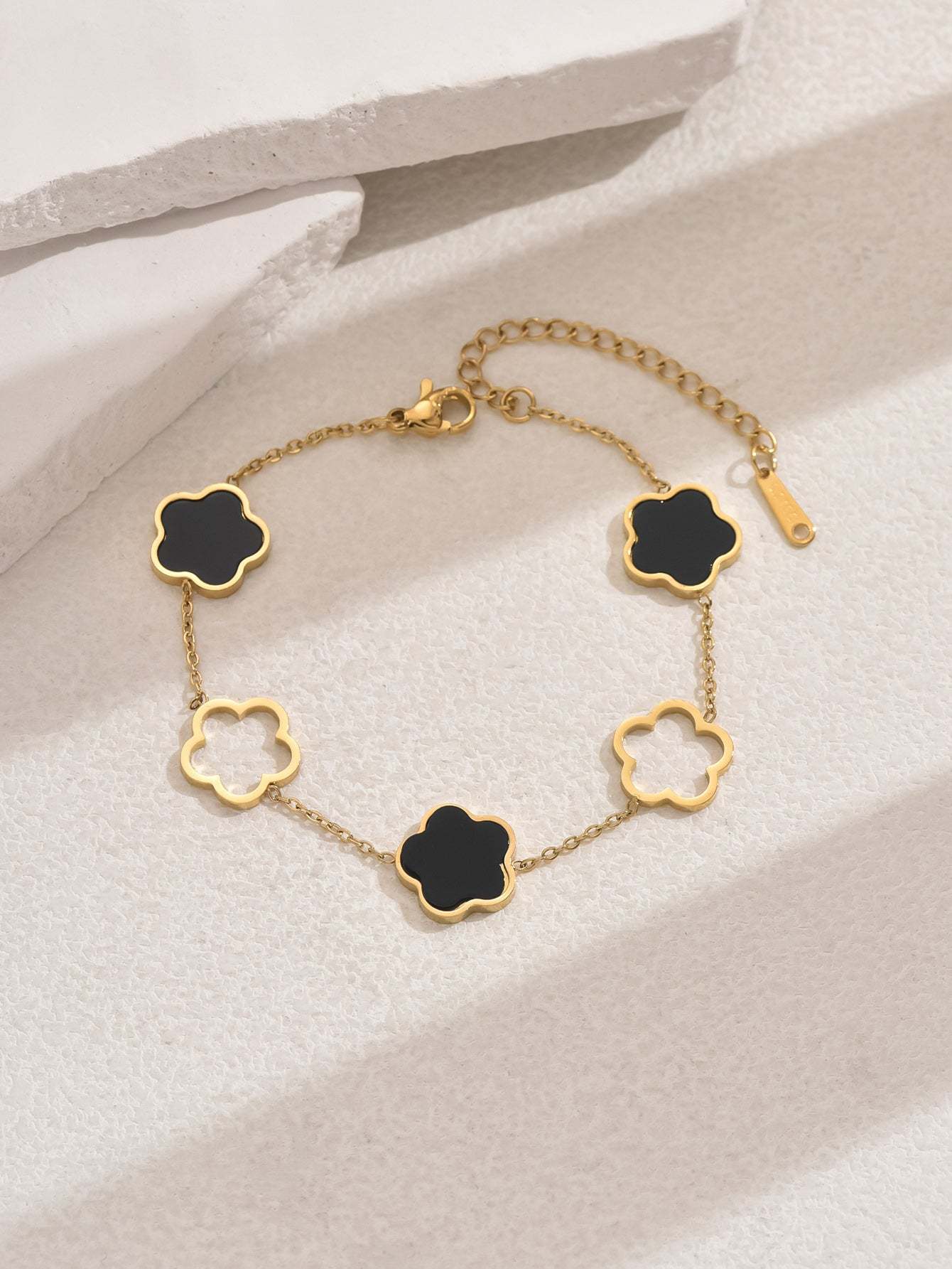 18K Gold Plated 一件时尚简约通勤贝壳花朵高级感女款链条手链