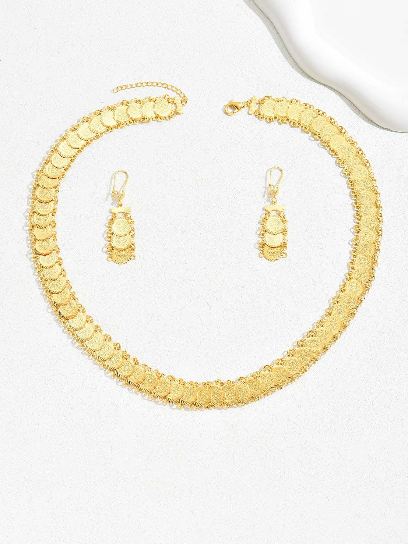18K Gold Plated 三件套时尚个性百搭通勤项链耳环简约时尚个性长款钱币女款套装