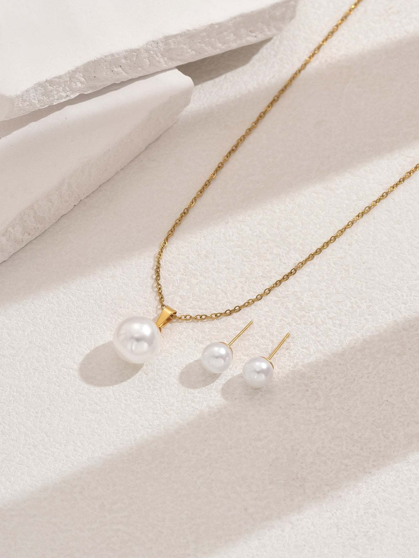 18K Gold Plated 三件套时尚个性百搭气质精美复古仿珍珠项链女款套装