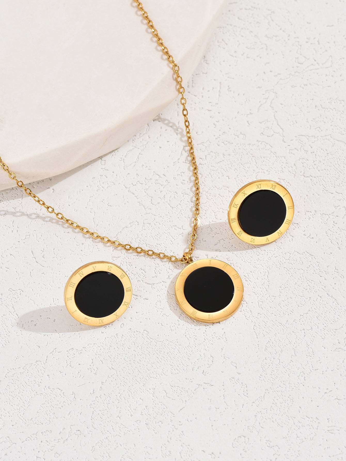 18K Gold Plated 三件套时尚个性简约锁骨项链高端创意轻奢首饰女款套装