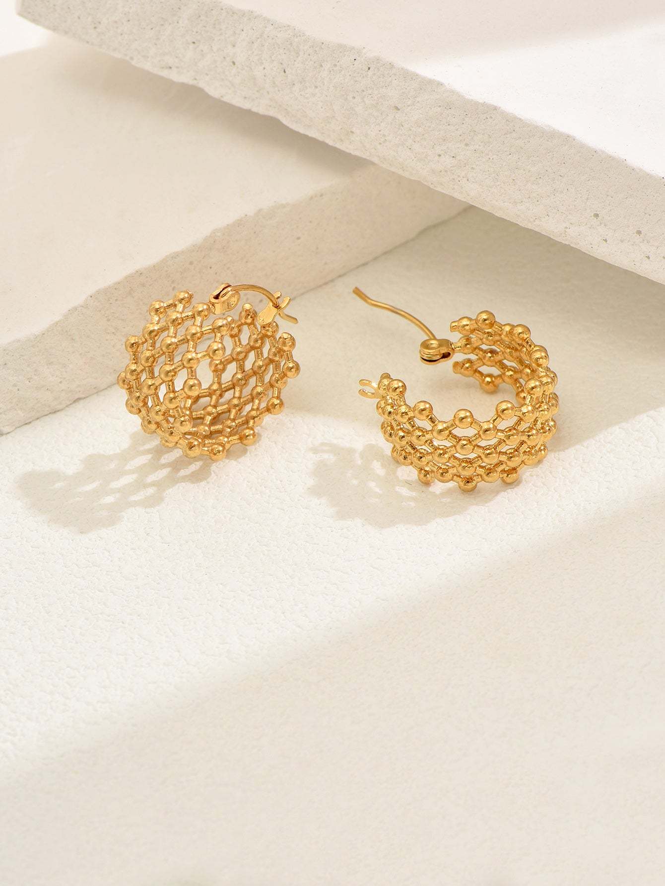 18K Gold Plated 一对时尚个性简约通勤复古休闲镂空设计网格状耳坠女款耳圈耳环