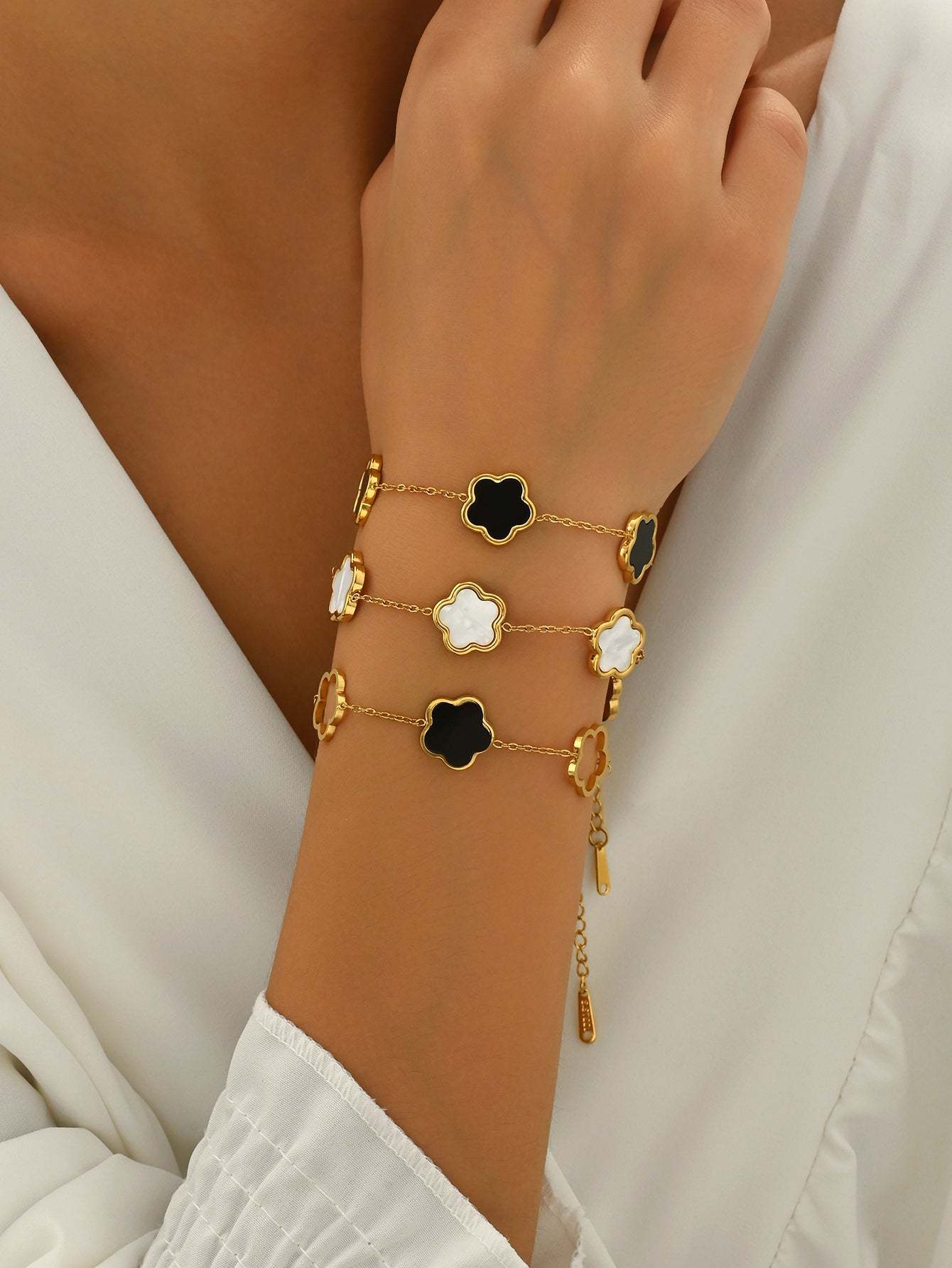 18K Gold Plated 一件时尚简约通勤贝壳花朵高级感女款链条手链