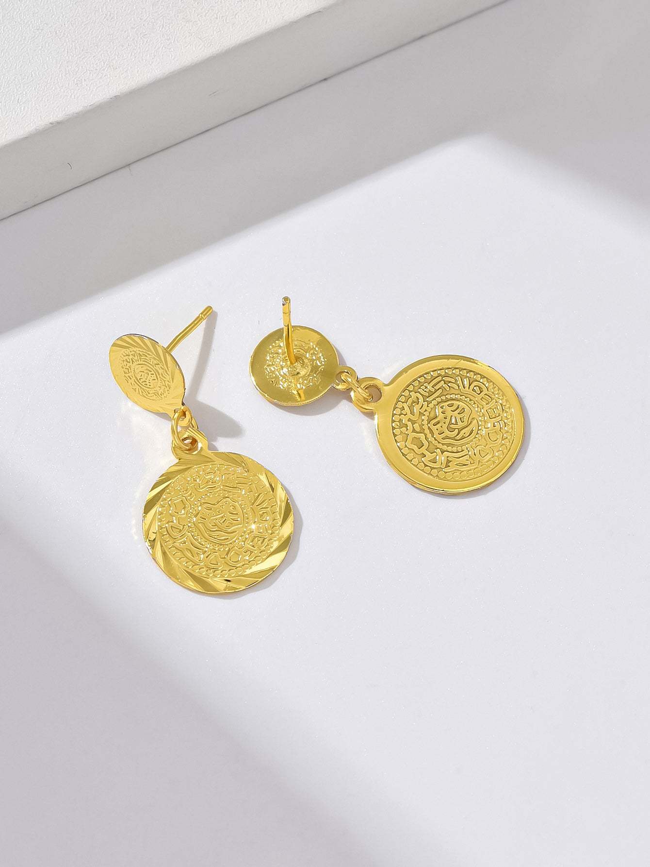 18K Gold Plated 一对时尚个性钱币女式耳环耳饰耳坠
