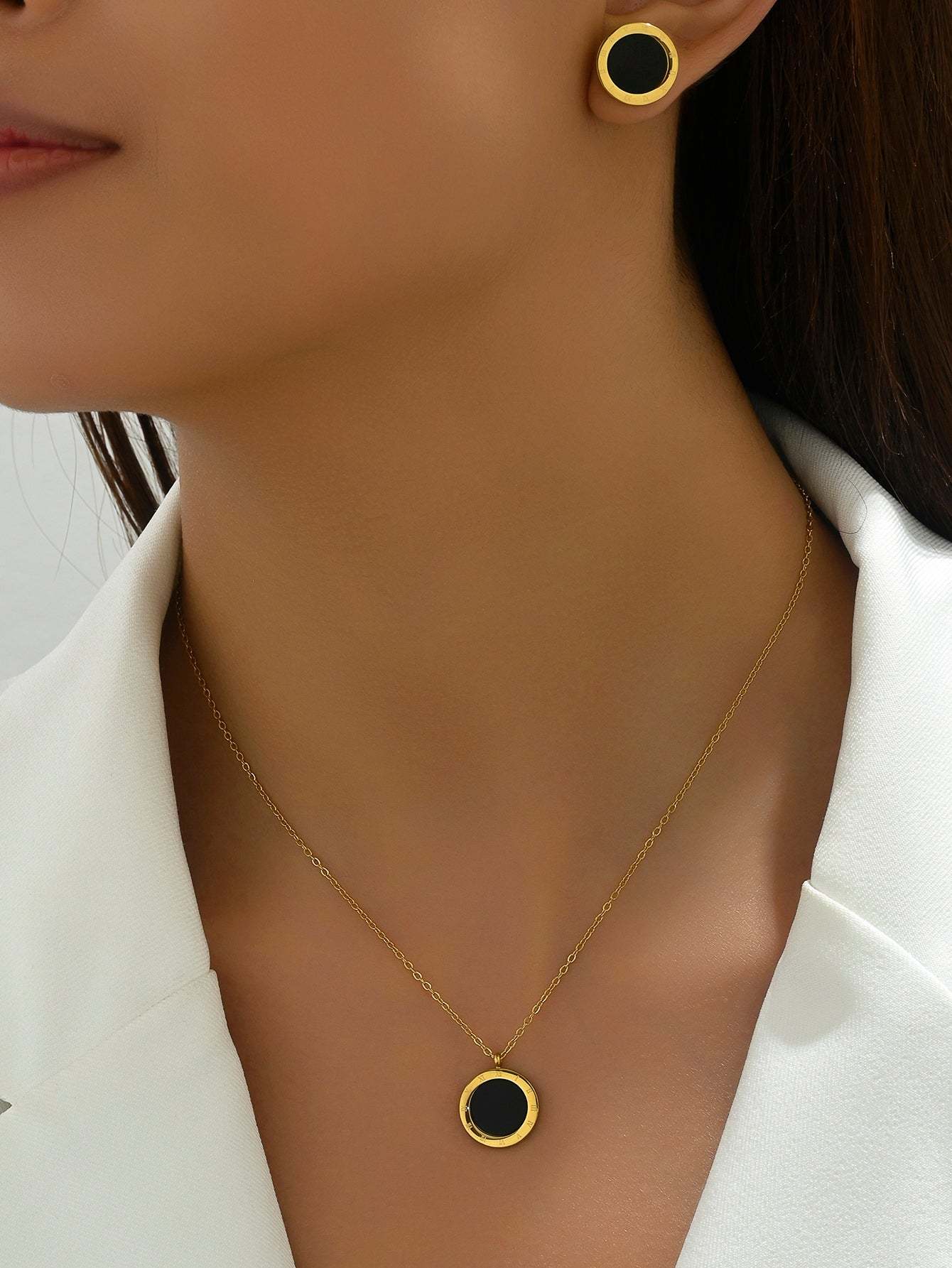 18K Gold Plated 三件套时尚个性简约锁骨项链高端创意轻奢首饰女款套装
