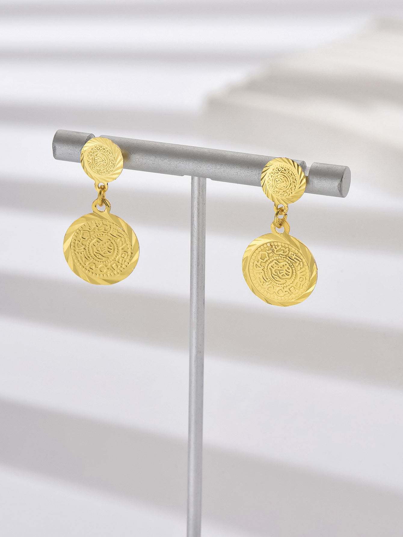 18K Gold Plated 一对时尚个性钱币女式耳环耳饰耳坠