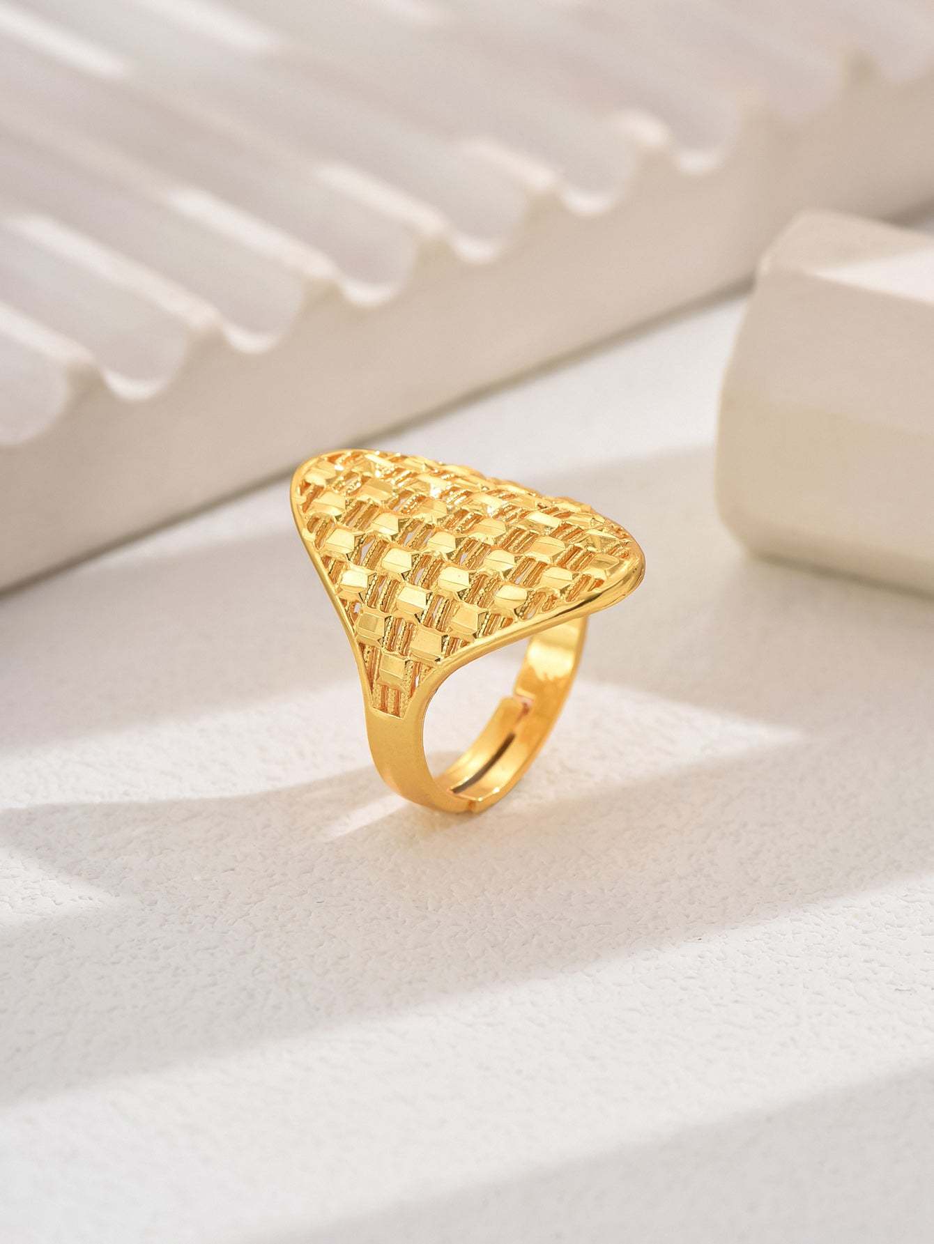 18K Gold Plated一件欧美时尚大气精致奢华吉祥戒指开口女戒镂空结婚庆首饰品