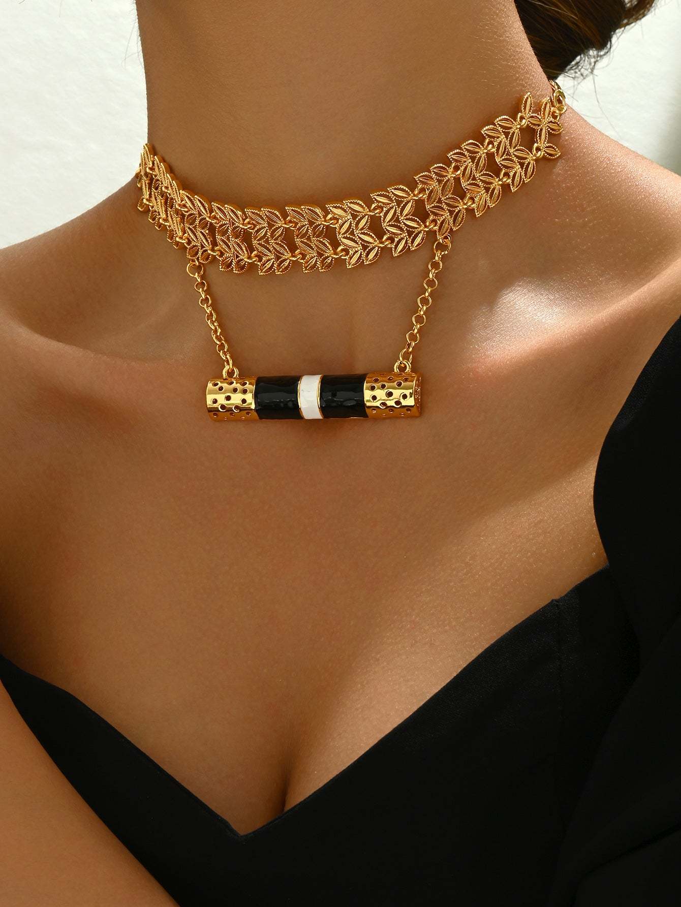 18K Gold Plated一件时尚百搭精致简约大气复古金属女款吊坠项链