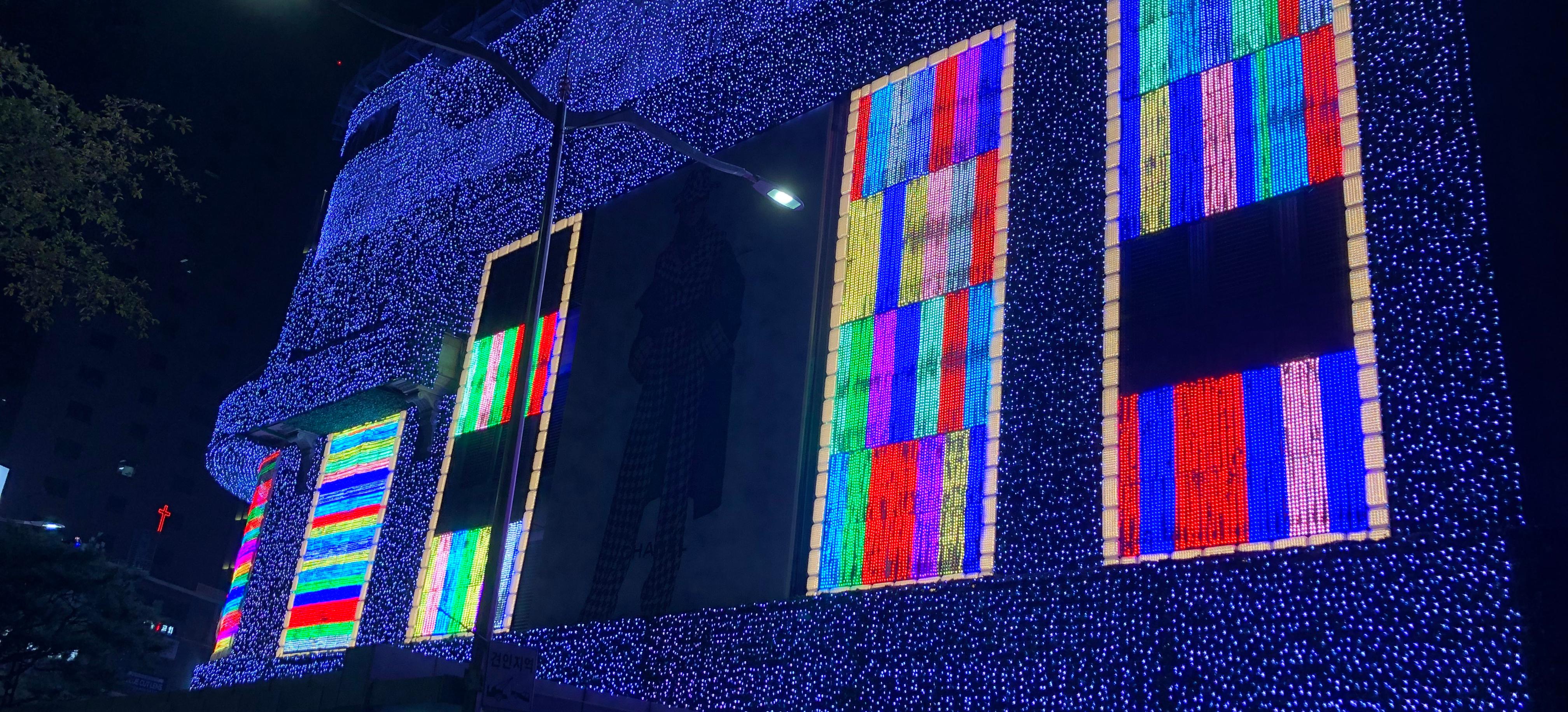 Shinsegae Department, South Korea, E208, M280, Seekway LED Controller