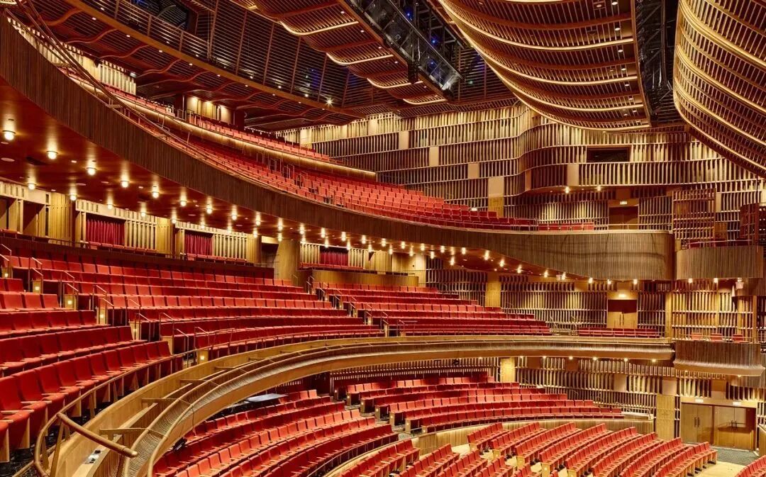 Shanghai Qianban 31 Performing Arts Center with Seekway Lighting control System