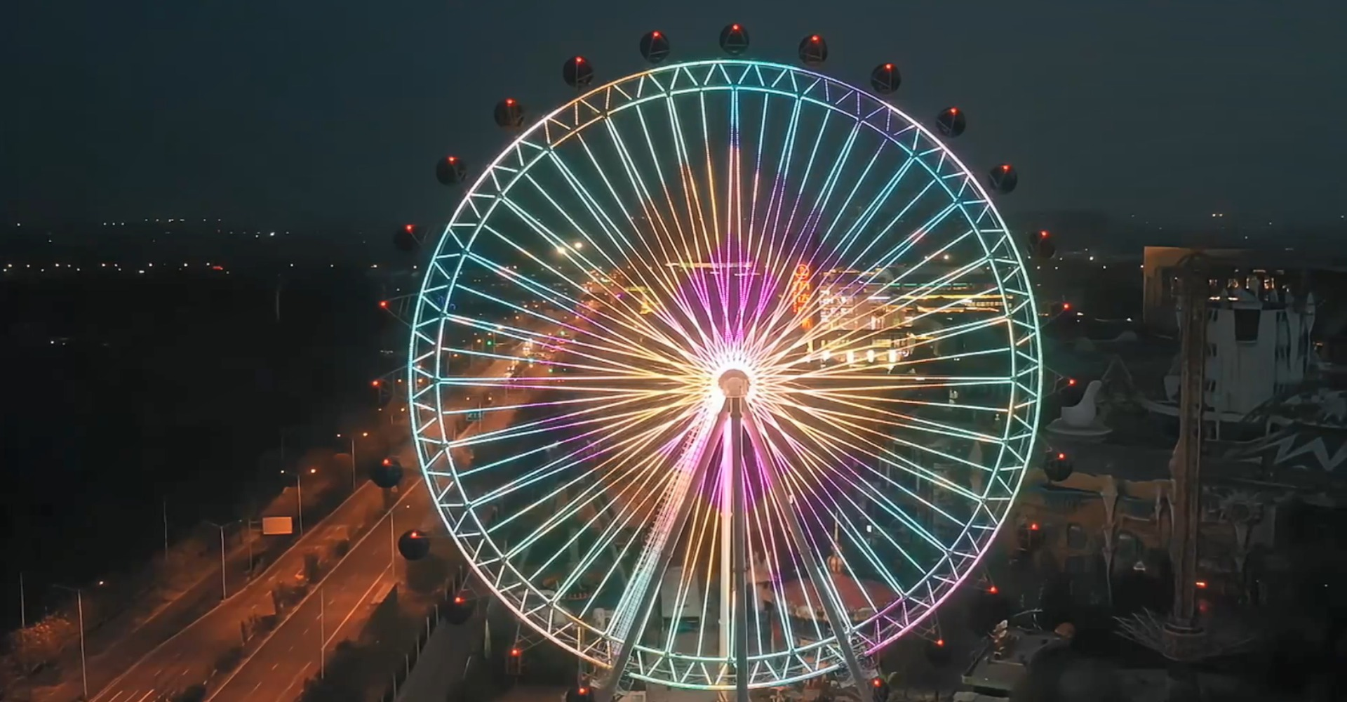 Beijing Leduo Port Ferris Wheel in China