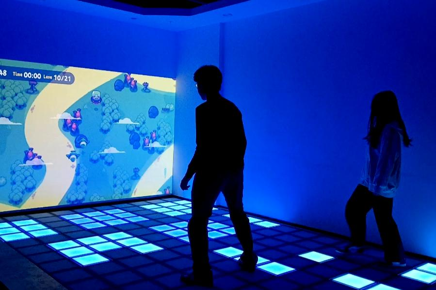 Interactive Floor LED Immersive Game Lighting