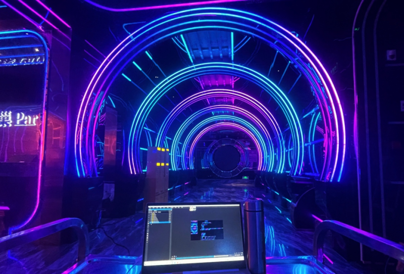 Seekway&rsquo;s club lighting installation