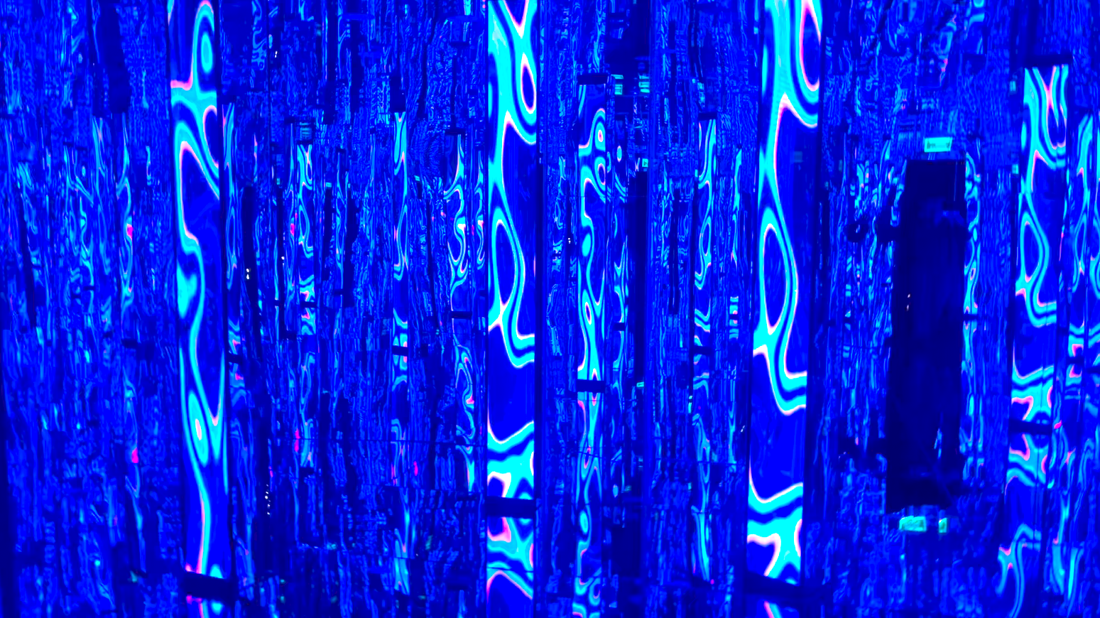 Immersive art and digital panoramas at AYA Project, Tashkent.(Иммерсивное искусство и цифровые панорамы в AYA Project, Ташкент.)