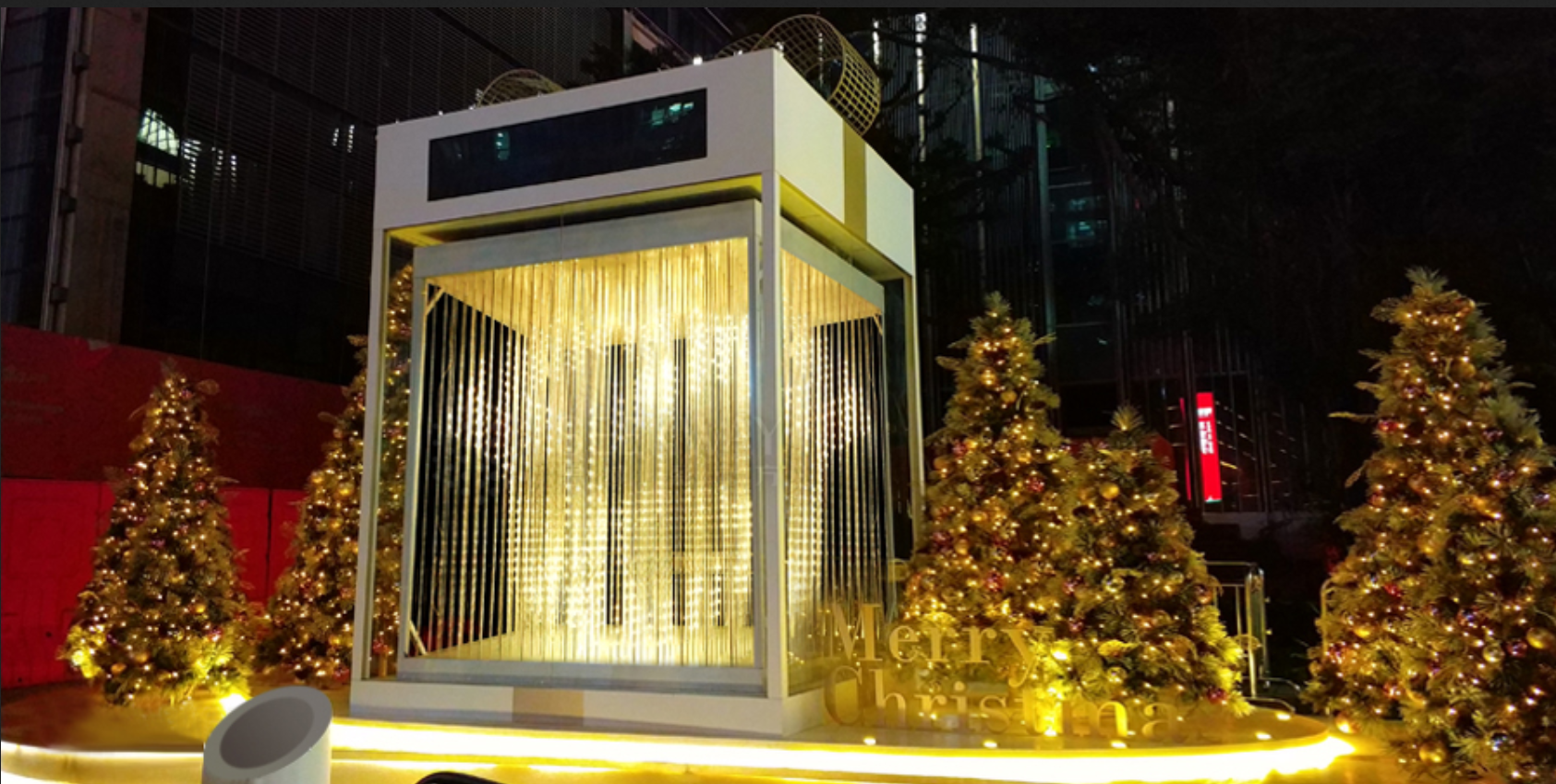 Outdoor Christmas LED light cube, commercial seasonal light installation