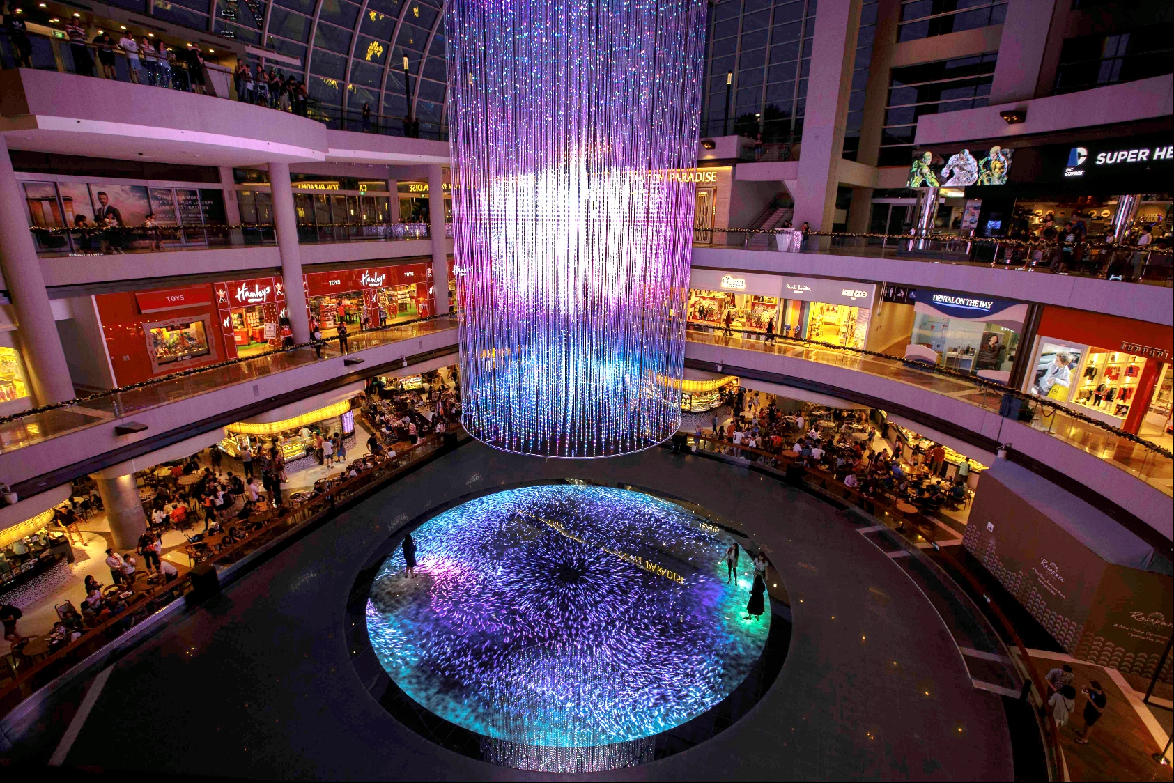 Marina Bay Sands Shopping Mall 3D volumetric LED in Singapore