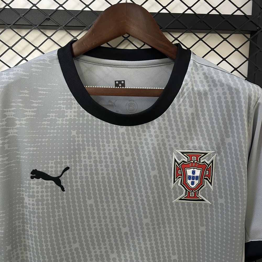 2025 Goalkeeper Portugal Grey Jersey  1:1 Thai quality